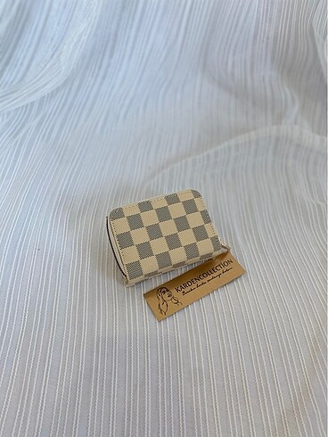 Louis Vuitton Krem Cüzdan