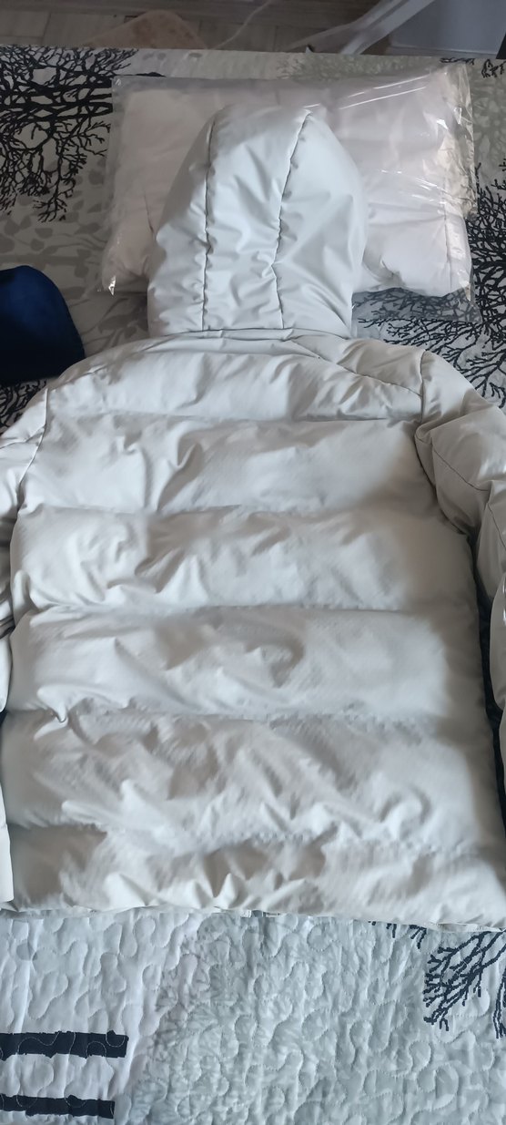 Beyaz Kapüşonlu sıfır ayarında sayılı giyilmistir - Görsel 4