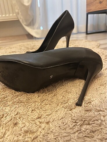 40 Beden Stiletto