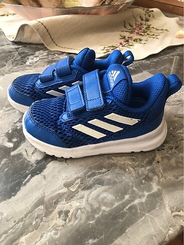 23 Beden Adidas çocuk ayakkabı