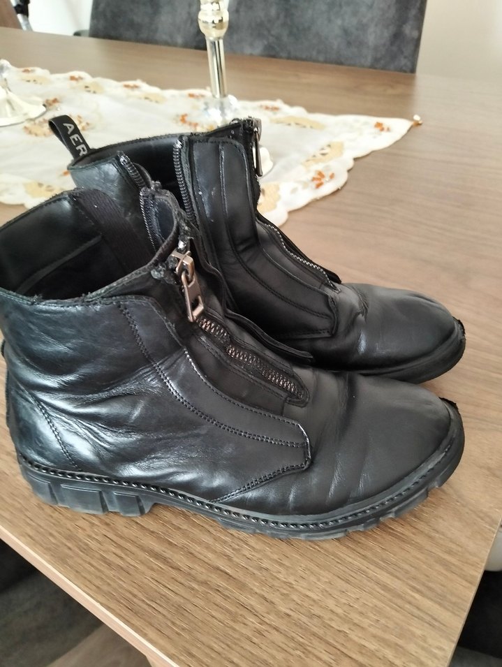 çocuk Siyah Parlak Deri Tokalı Topuklu Bot - Görsel 2