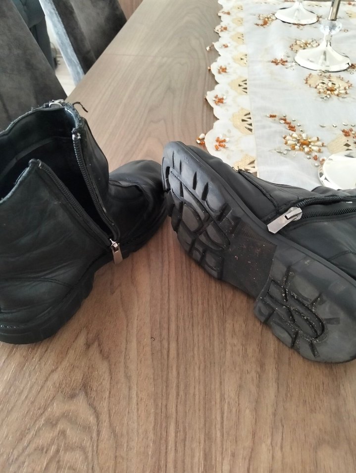 çocuk Siyah Parlak Deri Tokalı Topuklu Bot - Görsel 5