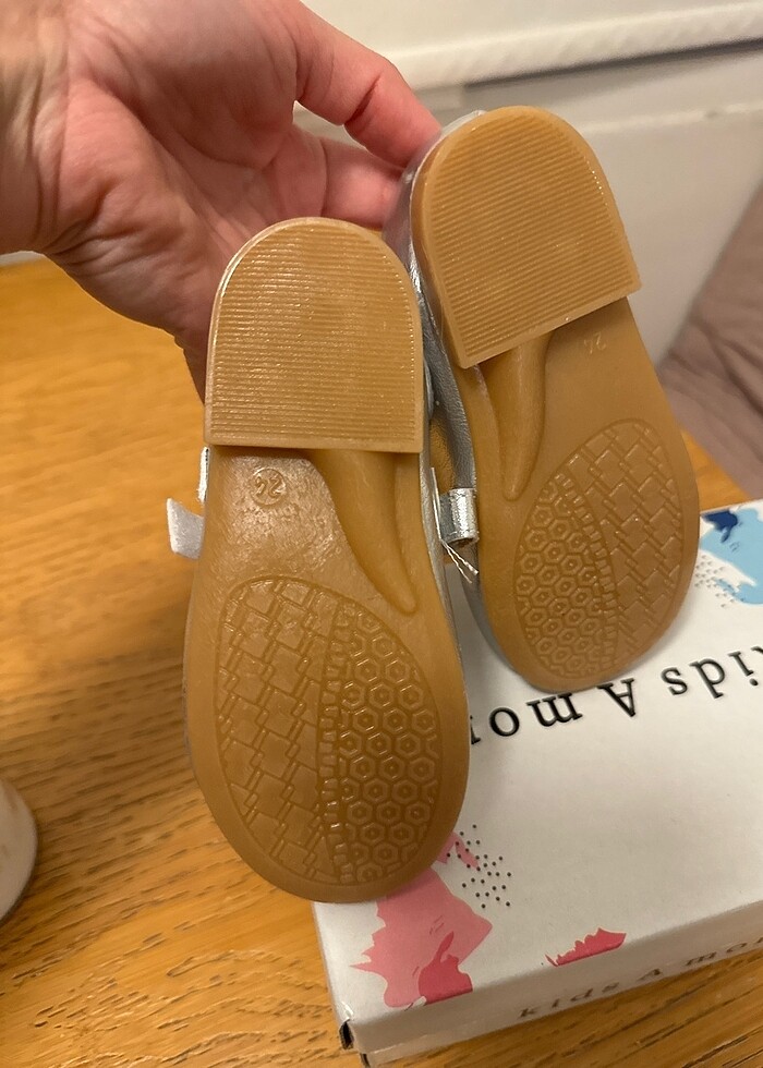 Gerçek deri gümüş rengi kız çocuk babet - Görsel 3