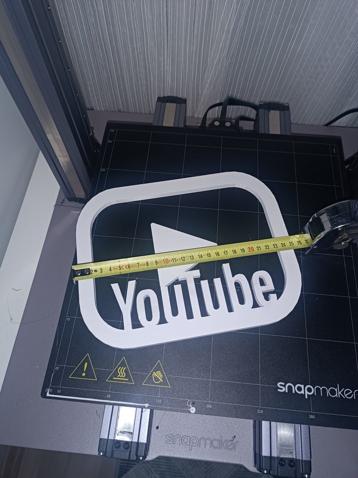 YouTube Logolu Beyaz Minimalist Tasarım - Görsel 2