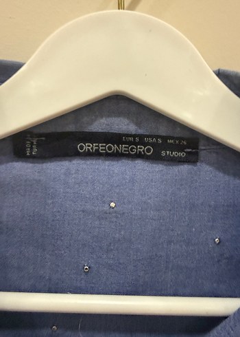 m Beden İnci İşlemeli Mavi Denim Gömlek