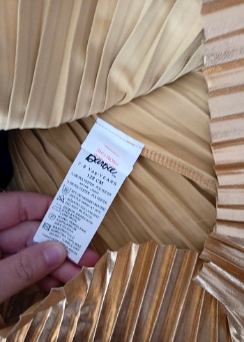 Kız Çocuk Parlak Gold Pileli Etek - Görsel 3