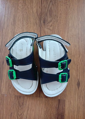 Koyu Yeşil Tokalı Erkek Çocuk Terlik - Görsel 4