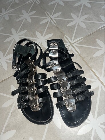 İnci marka gladiator sandalet