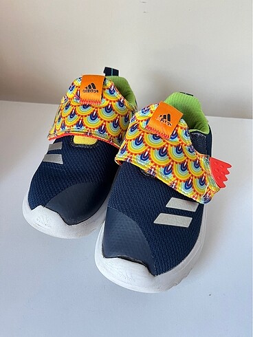 Adidas ayakkabı 25 numara