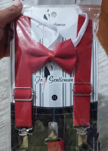 Diğer Çocuk Kırmızı Papyonlu Askı