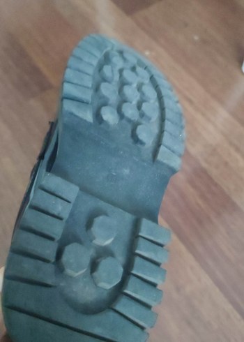 Kızlar İçin Parlak Siyah Tokalı Loafer - Görsel 4