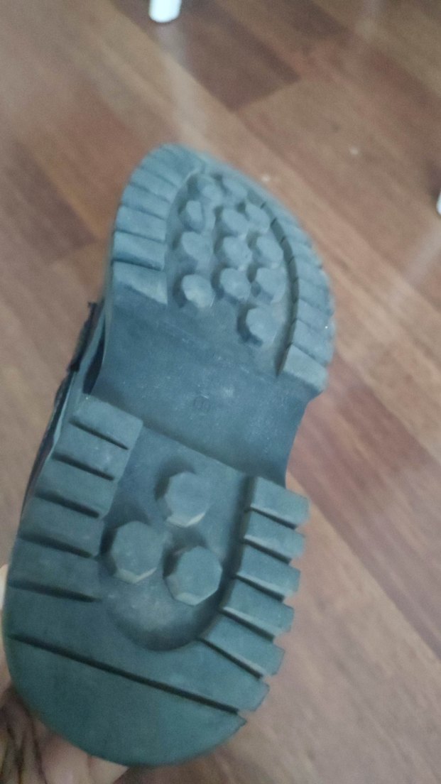 Kızlar İçin Parlak Siyah Tokalı Loafer - Görsel 4