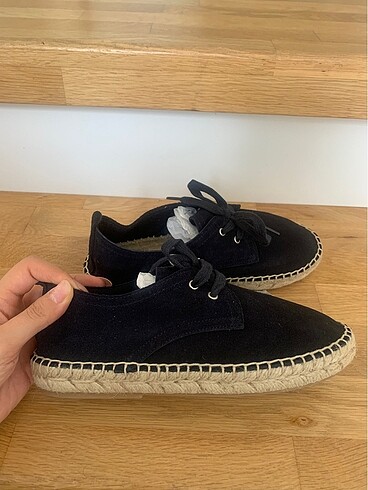 32 Beden lacivert Renk Mango 32 numara hasır detaylı süet loafer