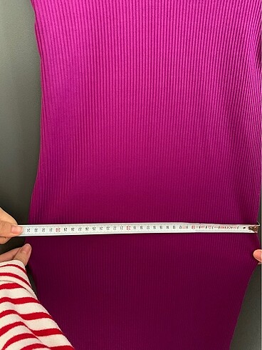 Fuşya renk vücudu saran V yaka elbise - Görsel 7