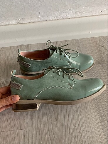 36 numara Rugan yeşil loafer - Görsel 5