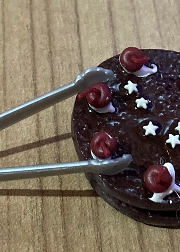 Yeni Mini Brands Masterchef Çikolata Vişneli Kek - Görsel 3