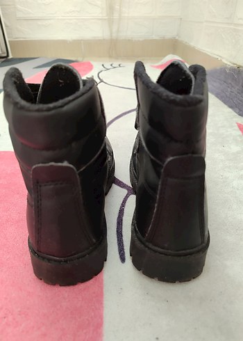 Kız Çocuk Siyah Tokalı Goth Bot - Görsel 4