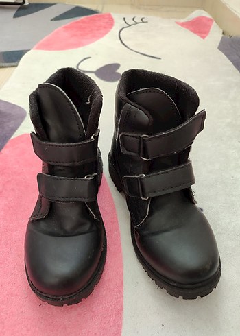 Kız Çocuk Siyah Tokalı Goth Bot - Görsel 3