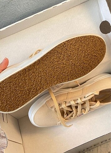 37 Beden Superga ayakkabı