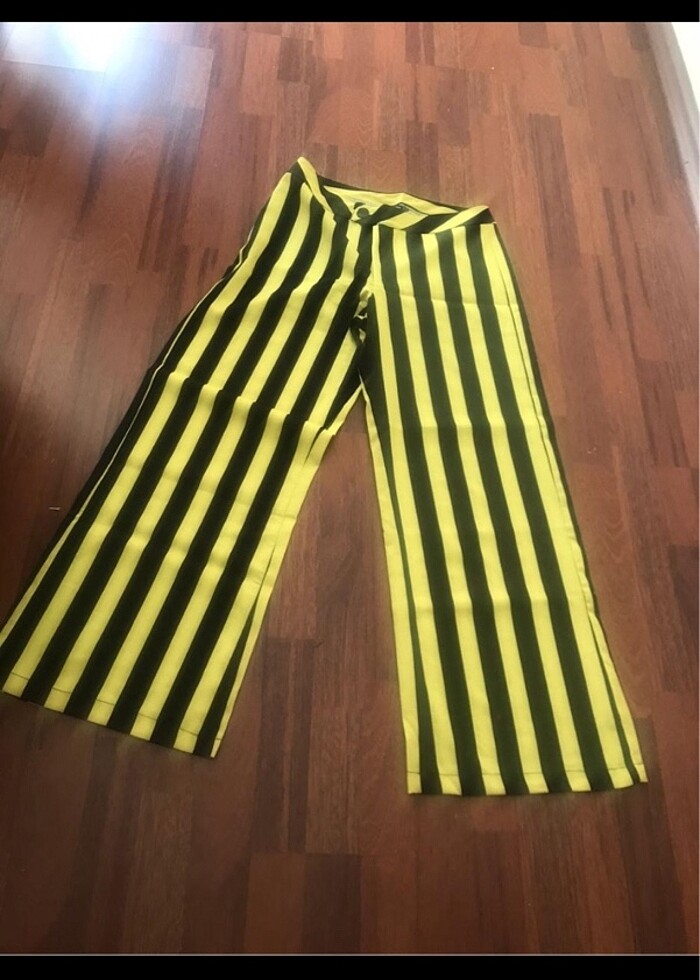 Çizgili takım - Görsel 2