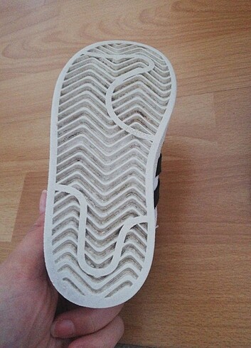 23 Beden beyaz Renk Orjinal adidas