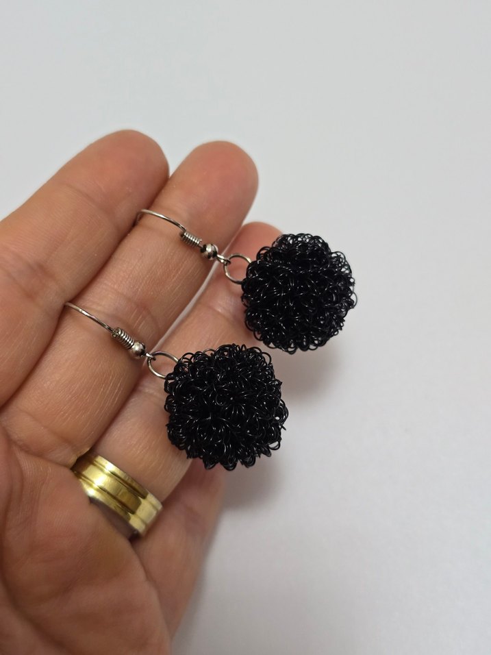 El Yapımı Top Küpe. SON 1 ADET - Görsel 2