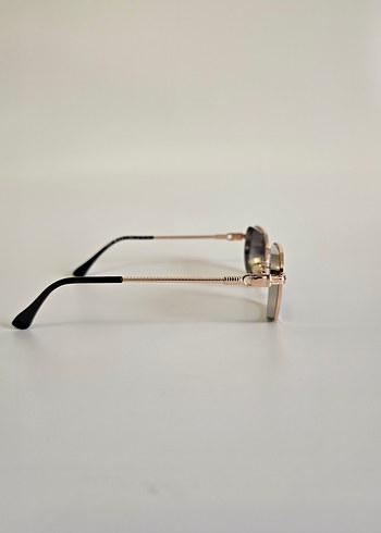 Miu Miu Unisex Güneş Gözlüğü. SON 1 ADET