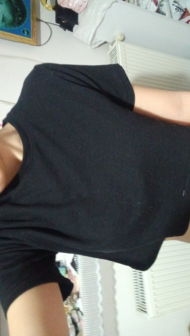 Siyah Kısa Kollu Crop Top - Görsel 2