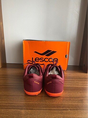 39 Beden bordo Renk Lescon krampon halı saha