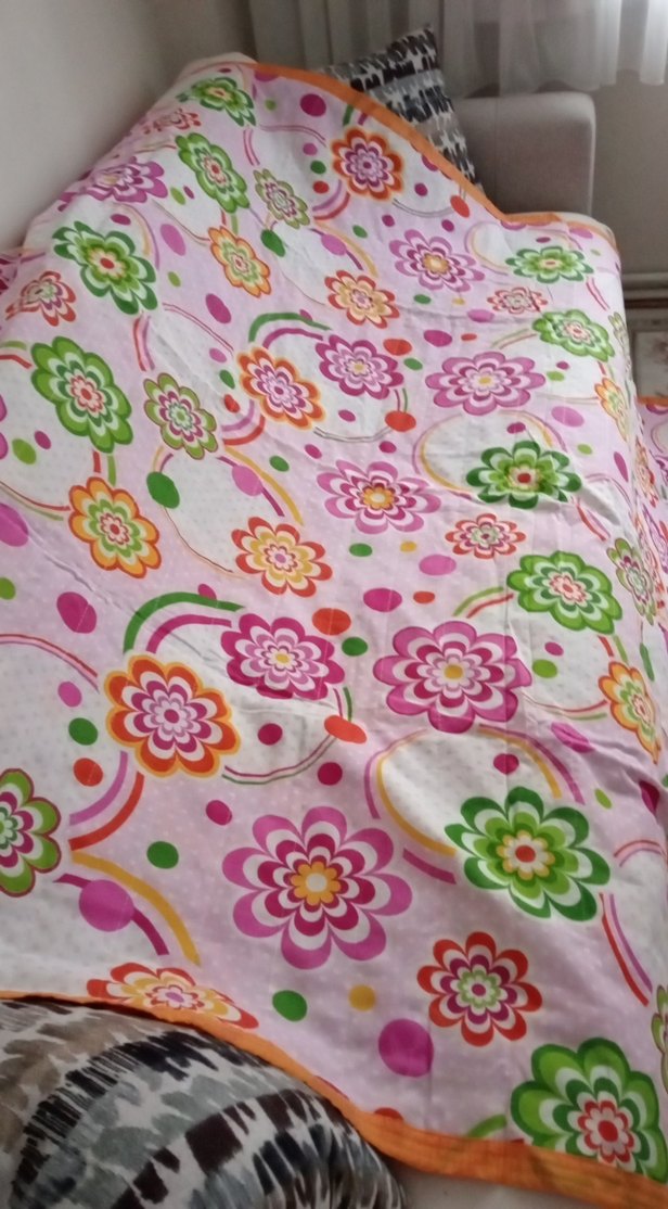Renkli Çiçek Desenli yatak örtüsü - Görsel 2