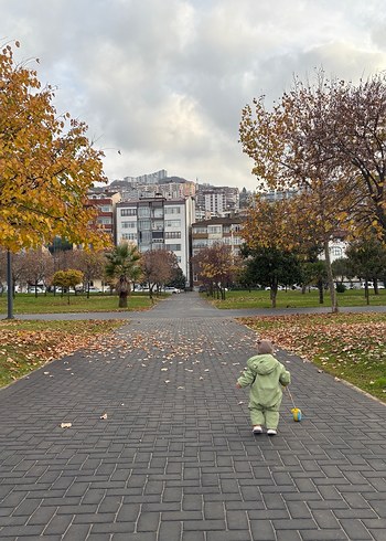 Yeşil renkli astronot tulum - Görsel 3
