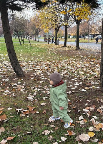Yeşil renkli astronot tulum - Görsel 2
