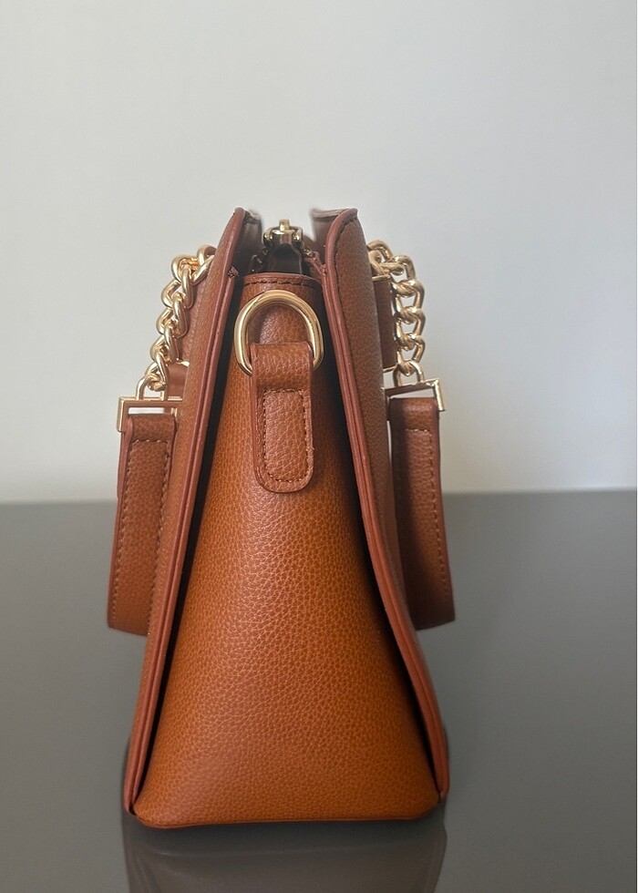 Zincir detaylı çanta - Görsel 4