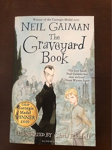 Neil Gaiman -The Graveyard Book