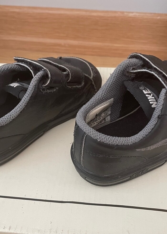 22 numara orijinal NIKE bebek ayakkabısı 2 yaş - Görsel 3