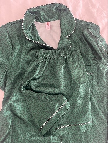 l Beden çeşitli Renk Defacto saten pijama takımı