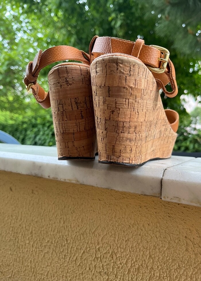 Kadın dolgu topuklu sandalet taba - Görsel 3