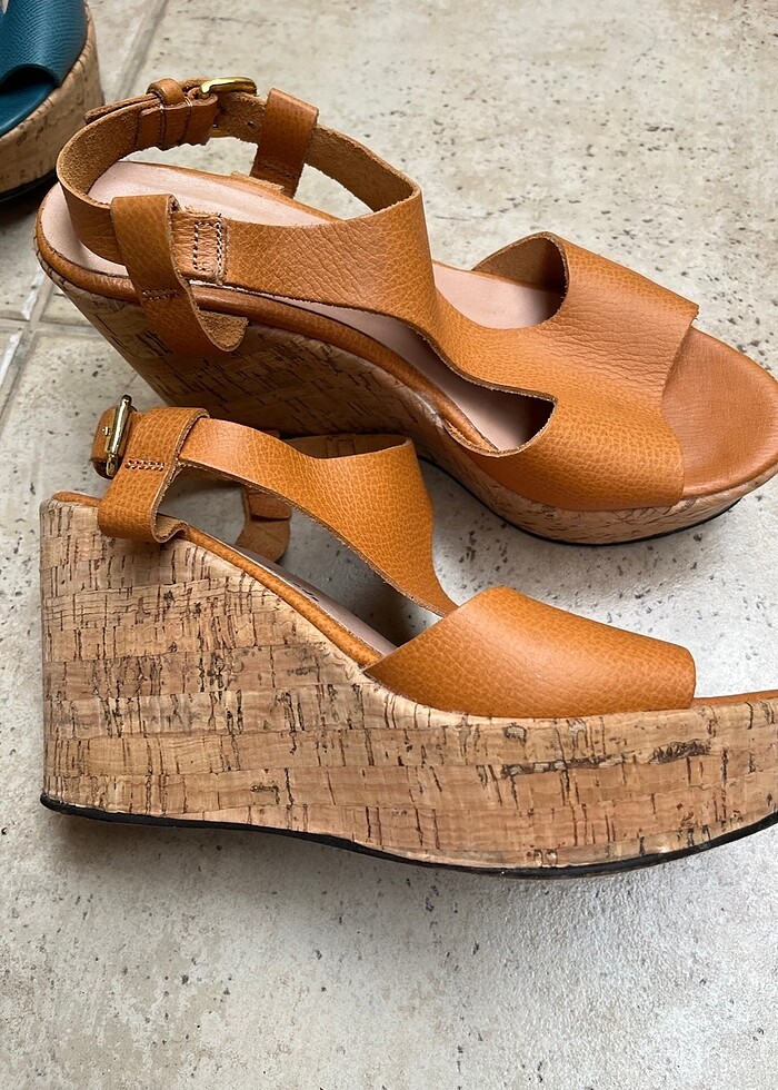 Kadın dolgu topuklu sandalet taba - Görsel 4