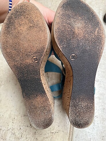 Kadın dolgu topuklu sandalet - Görsel 6