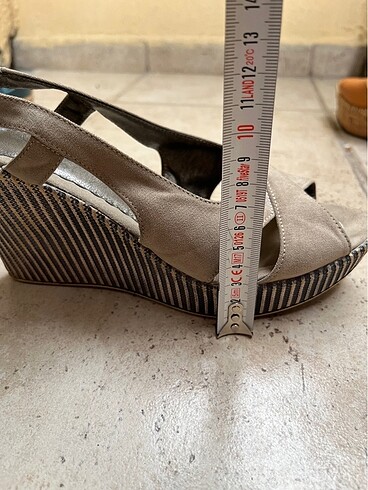 Dolgu topuk sandalet ayakkabı - Görsel 6