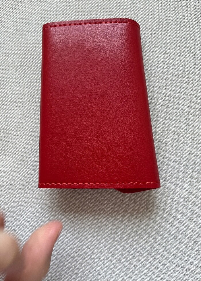 Kırmızı kartlık cüzdan - Görsel 2