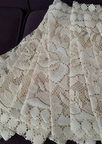 Dantel İşlemeli Kare Dekoratif Örtü - Görsel 4