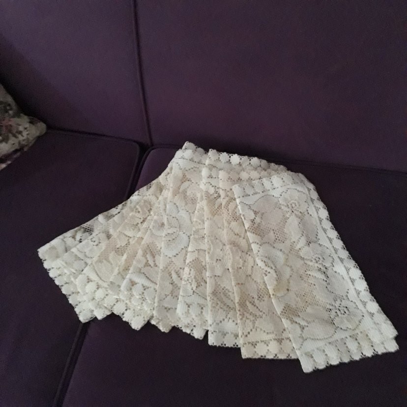 Dantel İşlemeli Kare Dekoratif Örtü - Görsel 5