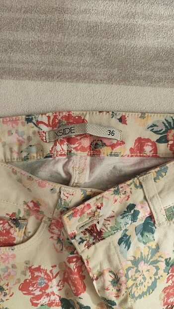LC Waikiki Çiçek desen pantolon