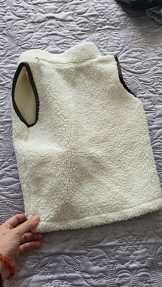 Kız Çocuk Beyaz Kürklü Yelek - Görsel 2