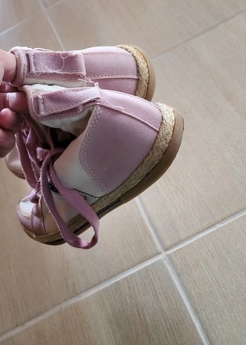 Pembe Bağcıklı Kız Çocuk Spor Ayakkabı - Görsel 2