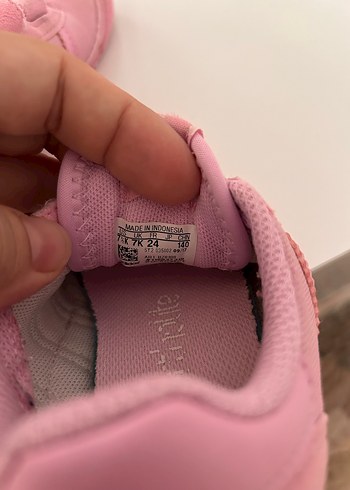 24 Beden pembe Renk Kız Çocuk Pembe Cırt Cırtlı Spor Ayakkabı