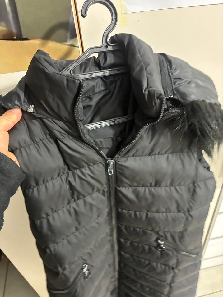 Siyah Kürklü Midi Kadın Yelek - Görsel 3