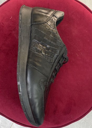 Siyah Yılan Desenli Bağcıklı Erkek Spor Ayakkabı - Görsel 2