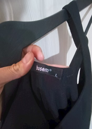 Siyah V Yaka Kolsuz Midi Kalem Elbise - Görsel 2